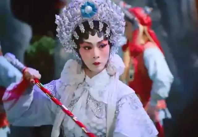 经典难续？《法证先锋4》首播被吐槽，全靠米雪谢贤老戏骨撑场