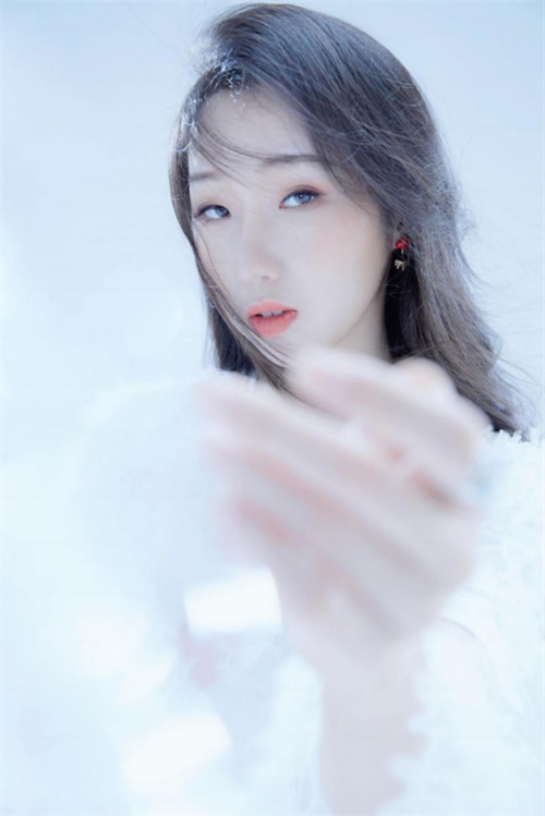 强势来袭“OST女声”王瑞淇电影《白发魔女外传》主题曲《我愿》上线195.JPG